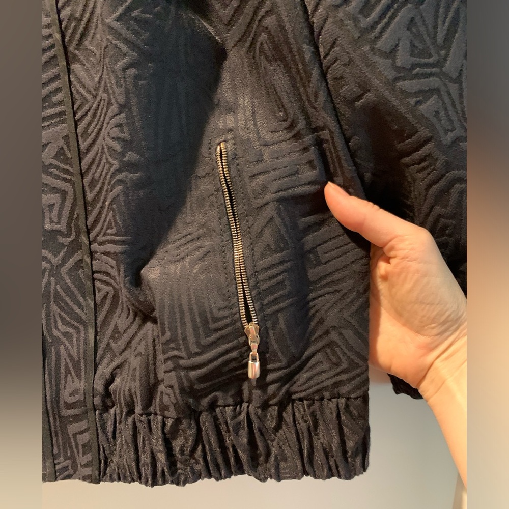 St. John Abstract Bomber-Style Jacket - Picture 5 of 9